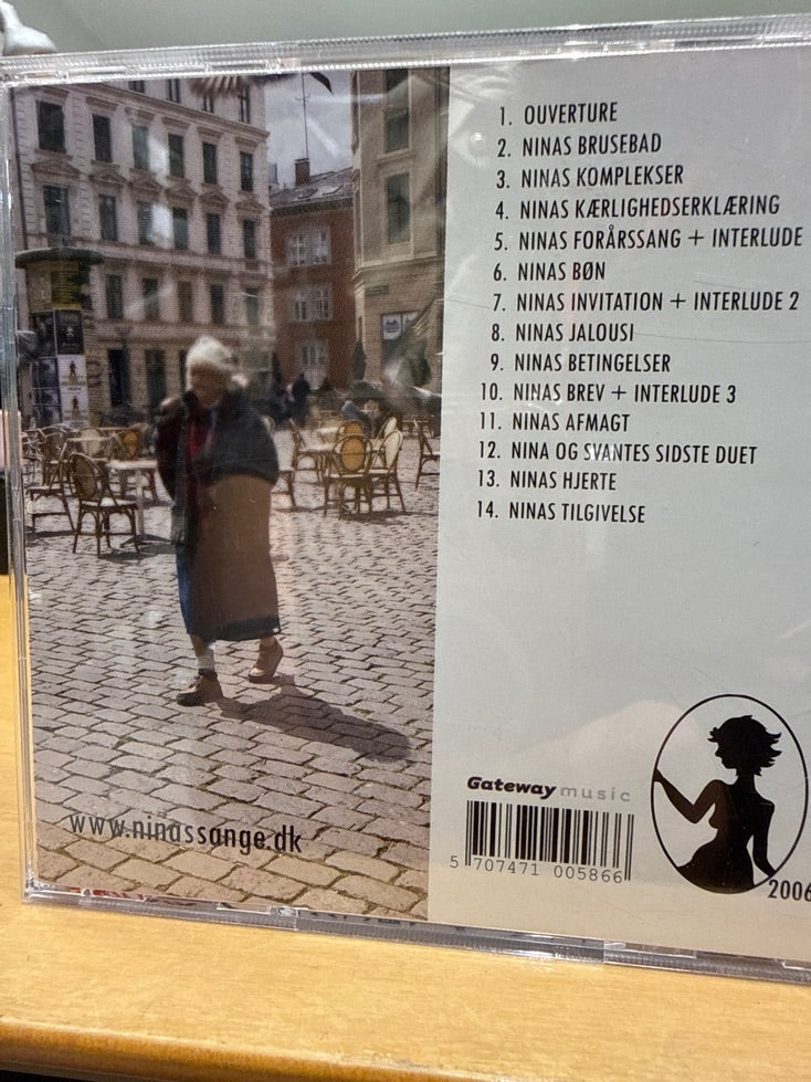CD - Ninas sange Pia Scharlinh